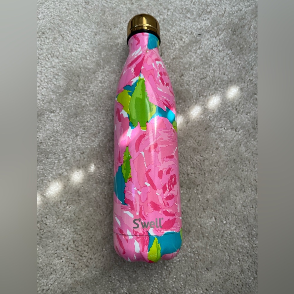 Lilly Pulitzer Swell Bottle